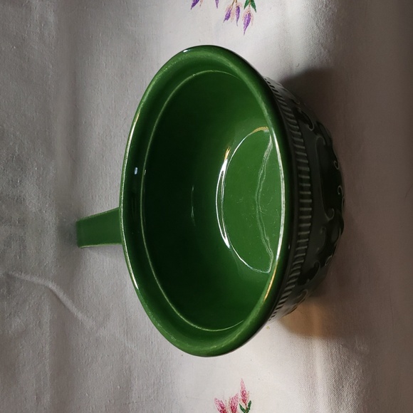 (2) Taylor, Smith, and Taylor (TST) Brown And Green Chili Bean Bowls - Picture 8 of 10